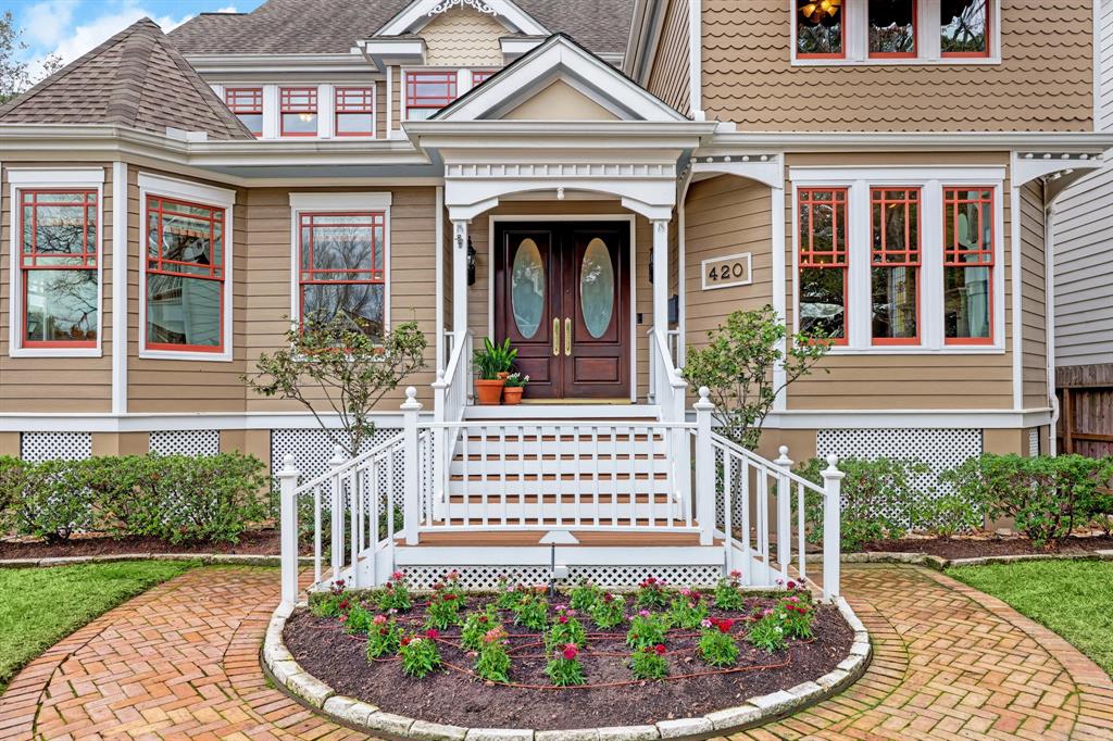 420 W 22nd Street