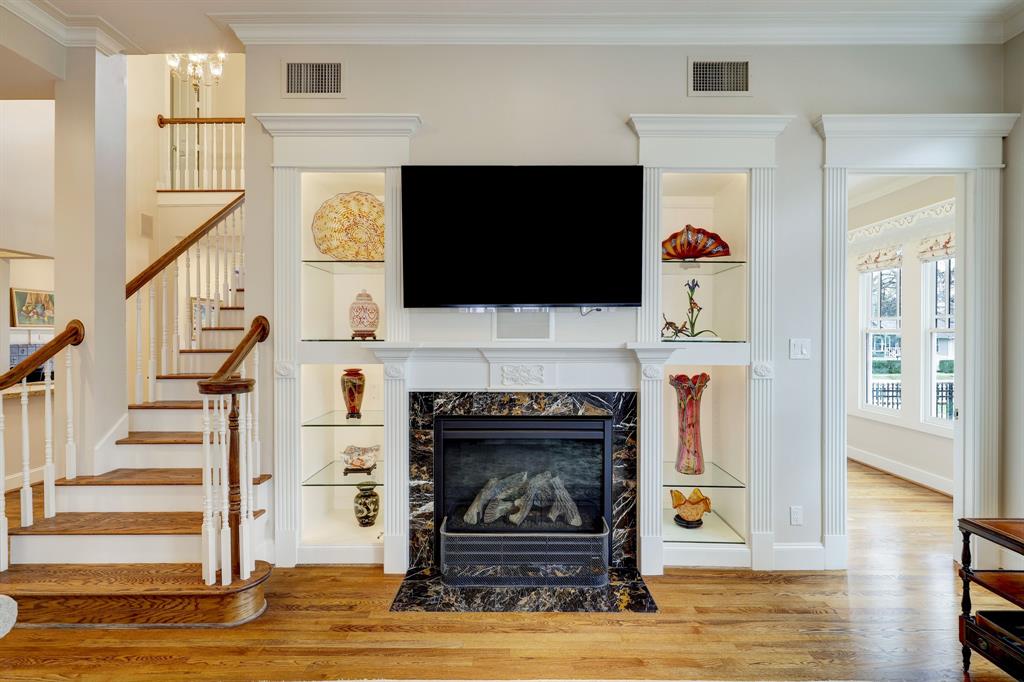 420 W 22nd Street