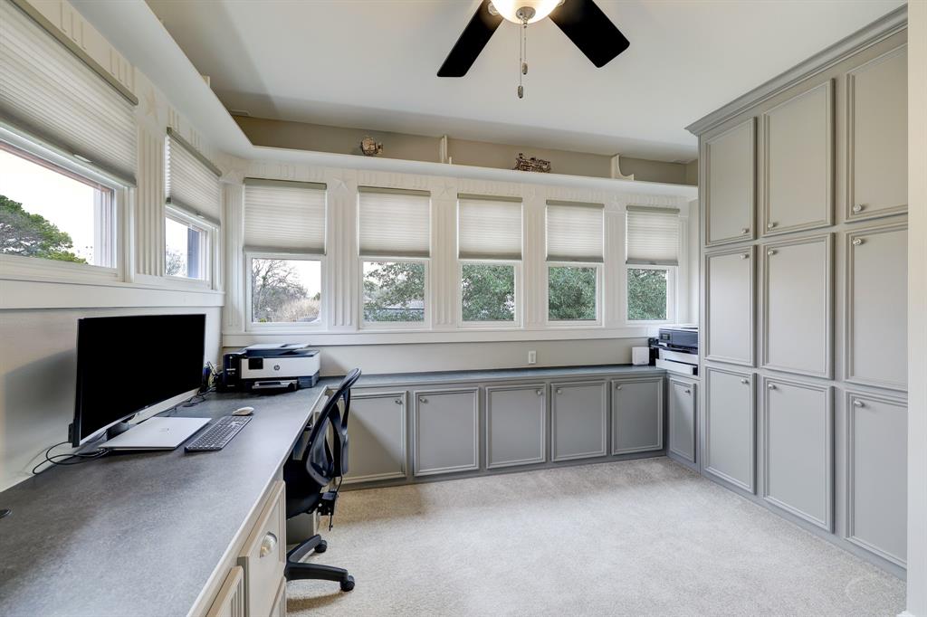 420 W 22nd Street