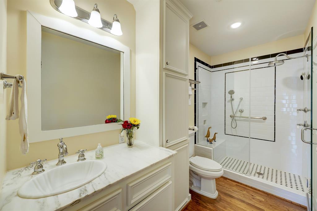420 W 22nd Street