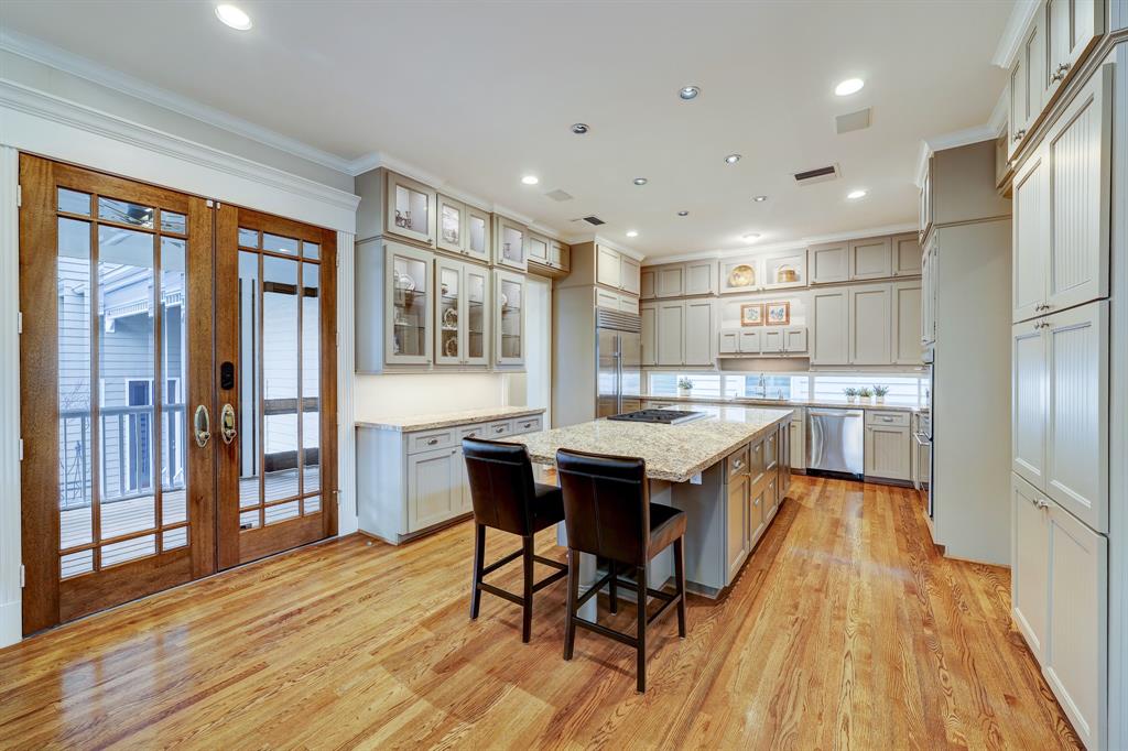 420 W 22nd Street