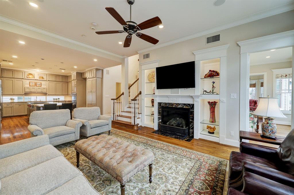 420 W 22nd Street
