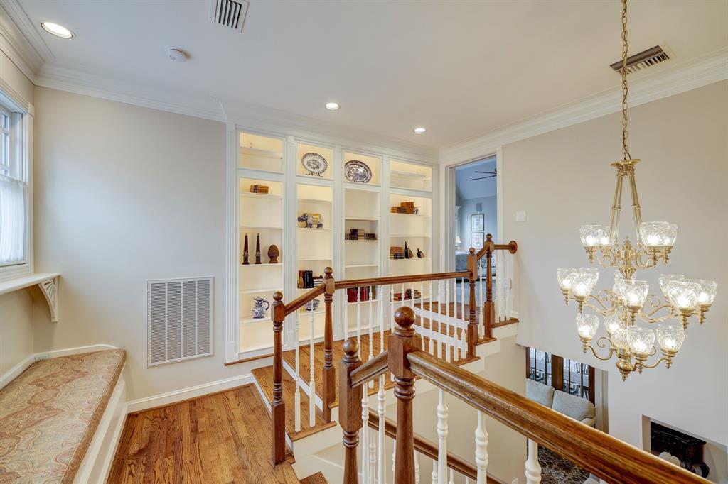420 W 22nd Street