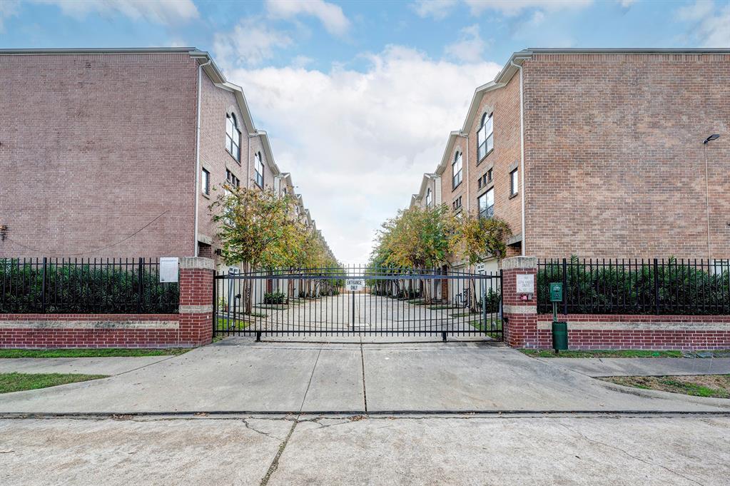 3501 Link Valley Drive # 701