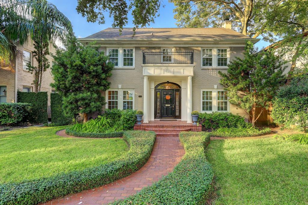 2122 Albans Road