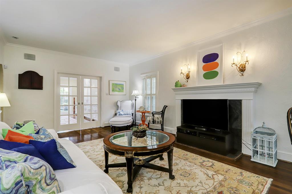 2122 Albans Road