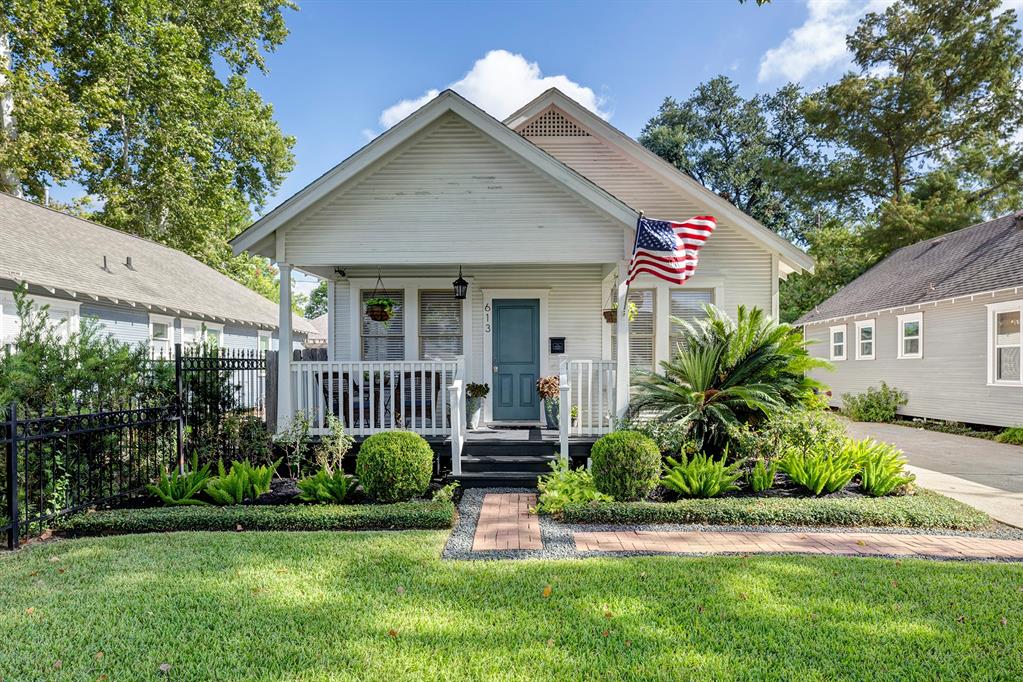 613 Aurora Street