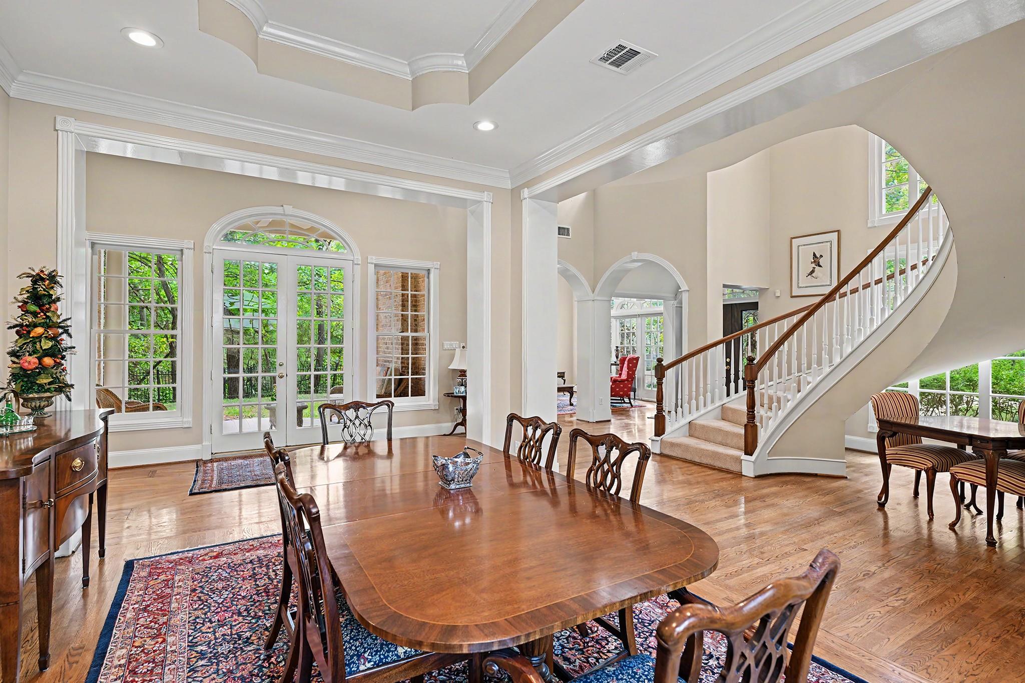 10 Sandalwood Drive