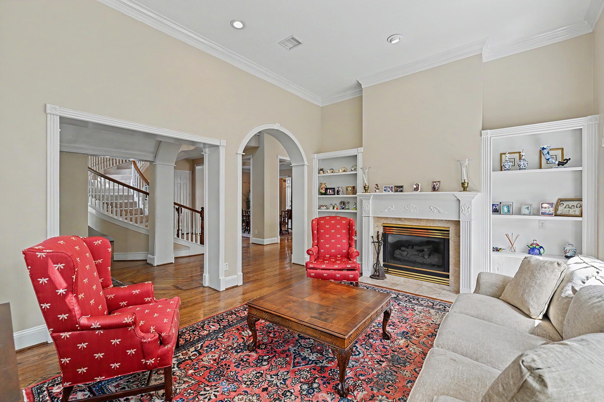 10 Sandalwood Drive