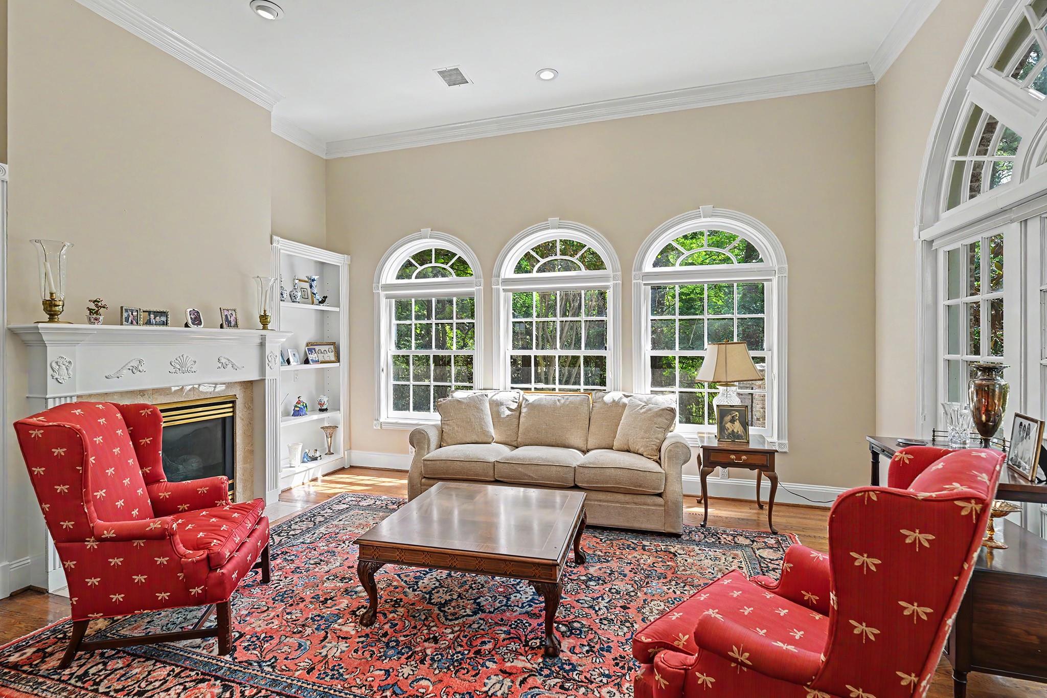 10 Sandalwood Drive