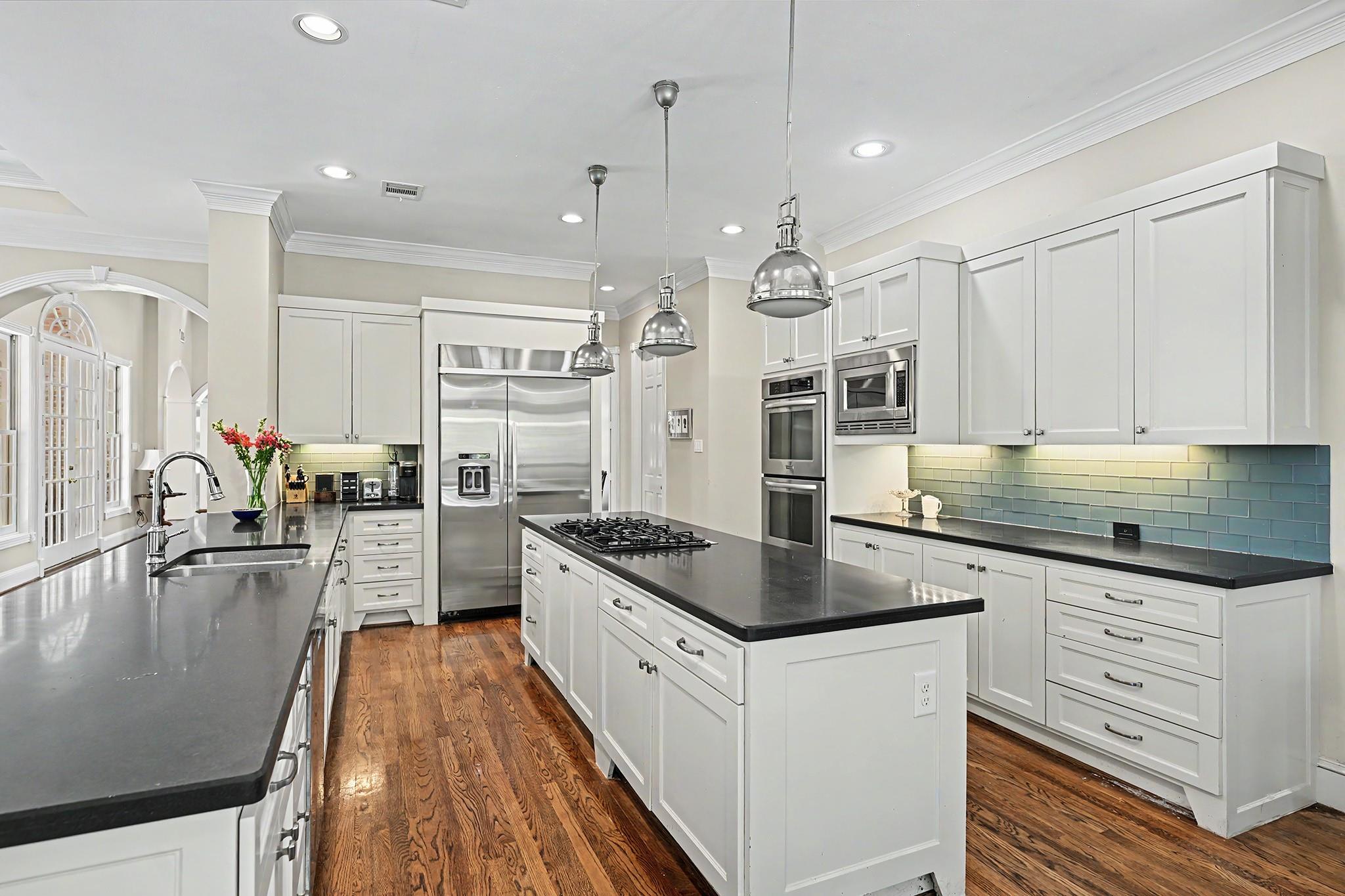 10 Sandalwood Drive