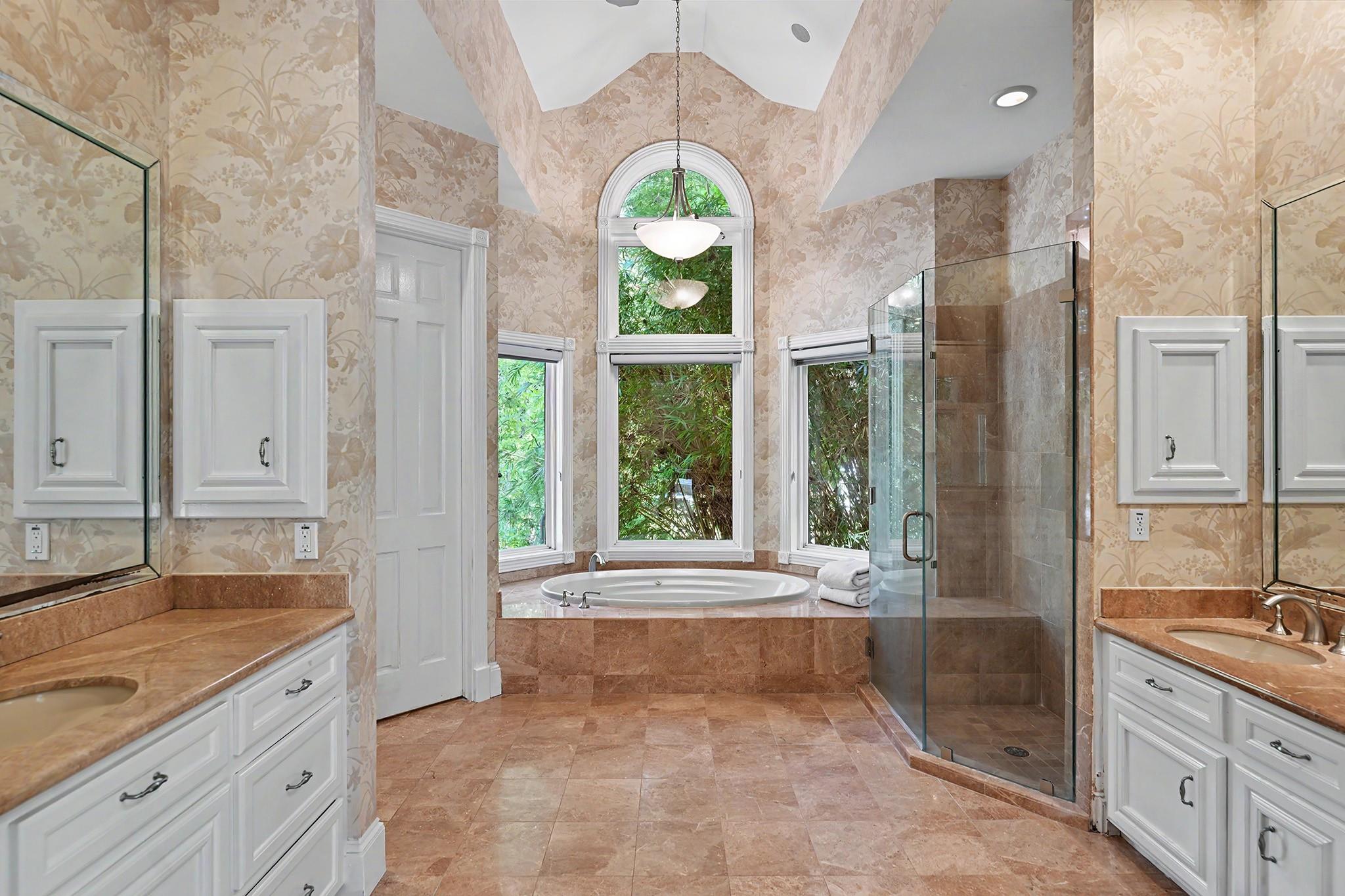 10 Sandalwood Drive