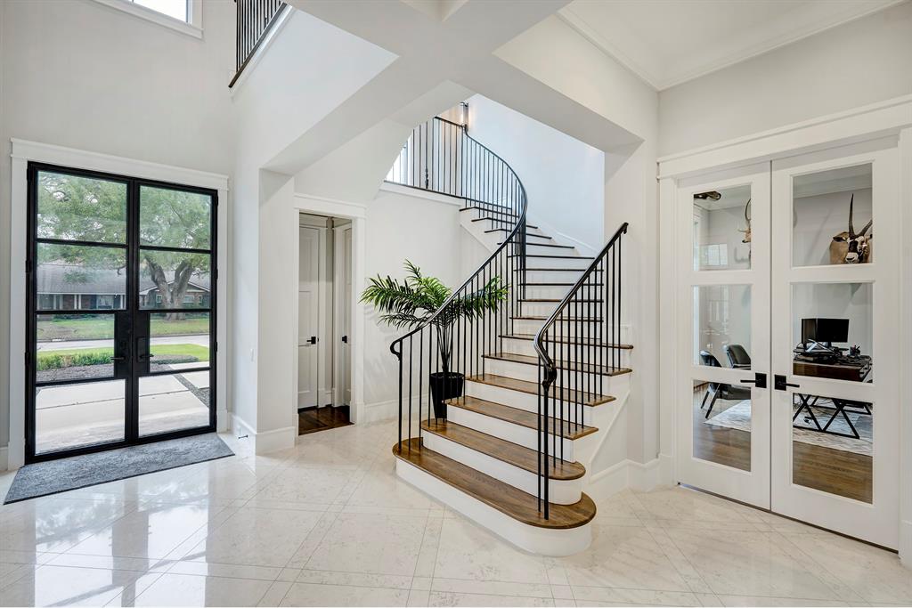 5649 Cedar Creek Drive