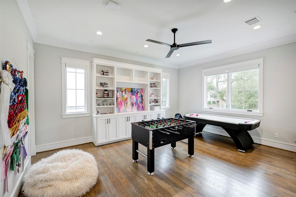 5649 Cedar Creek Drive
