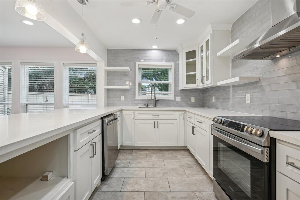 11524 Riverview Drive