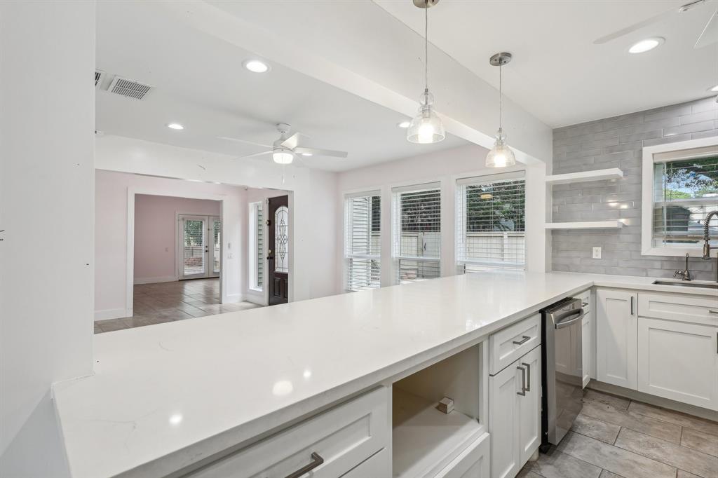 11524 Riverview Drive