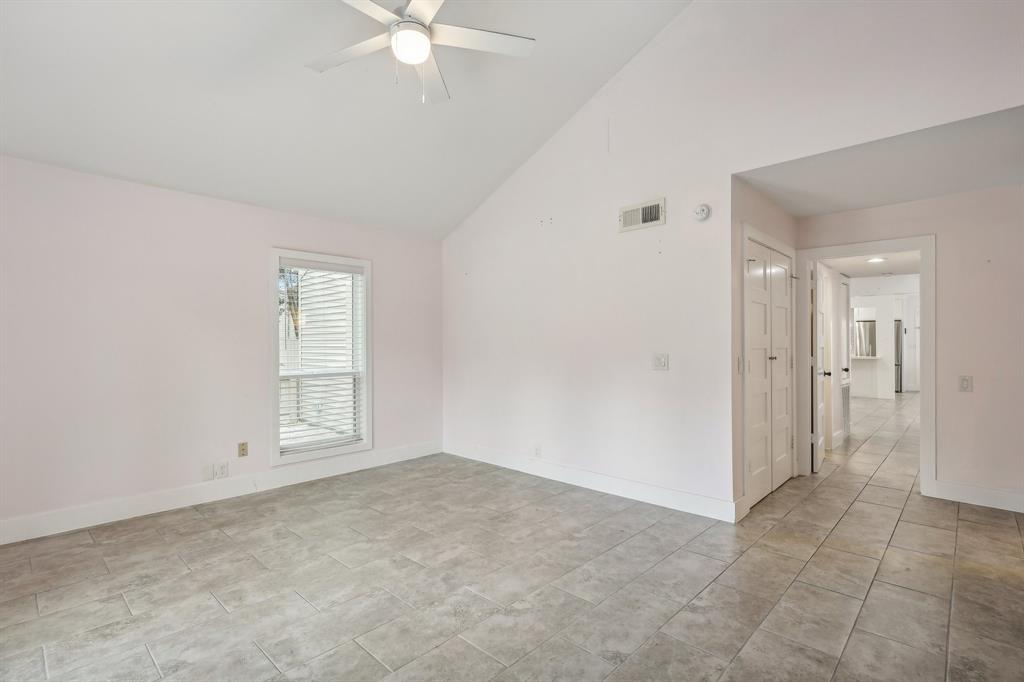 11524 Riverview Drive