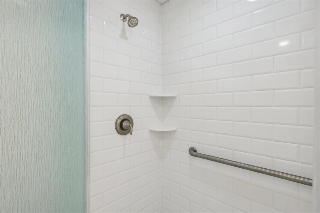 11524 Riverview Drive