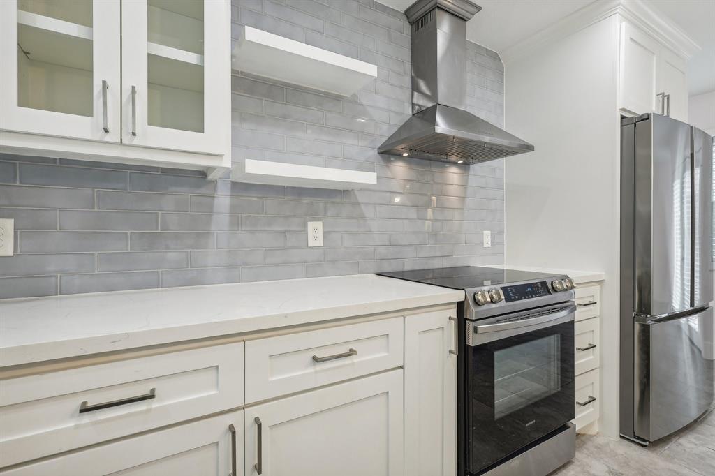 11524 Riverview Drive