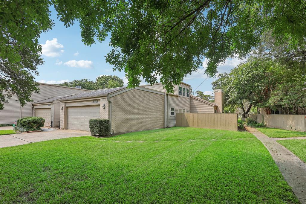 11524 Riverview Drive