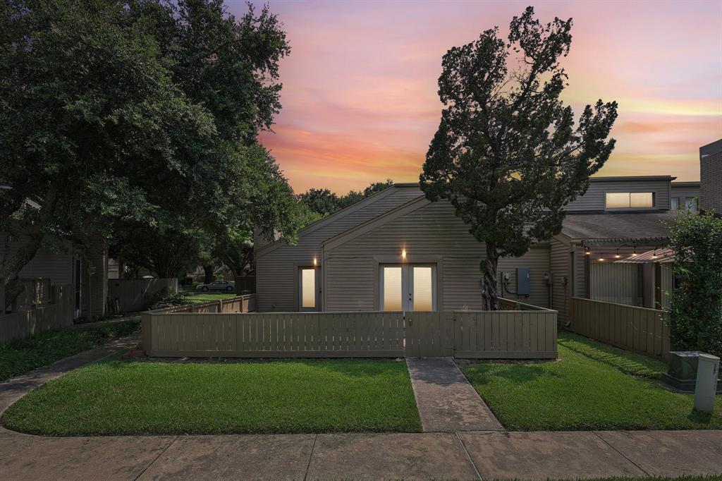 11524 Riverview Drive