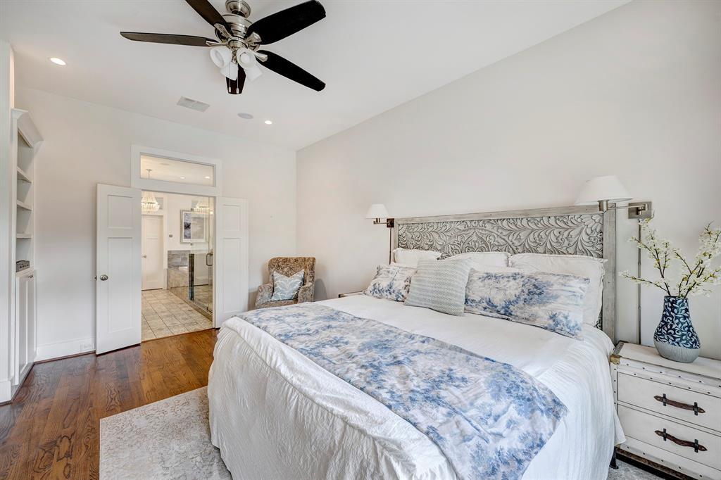 4537 Evergreen Street