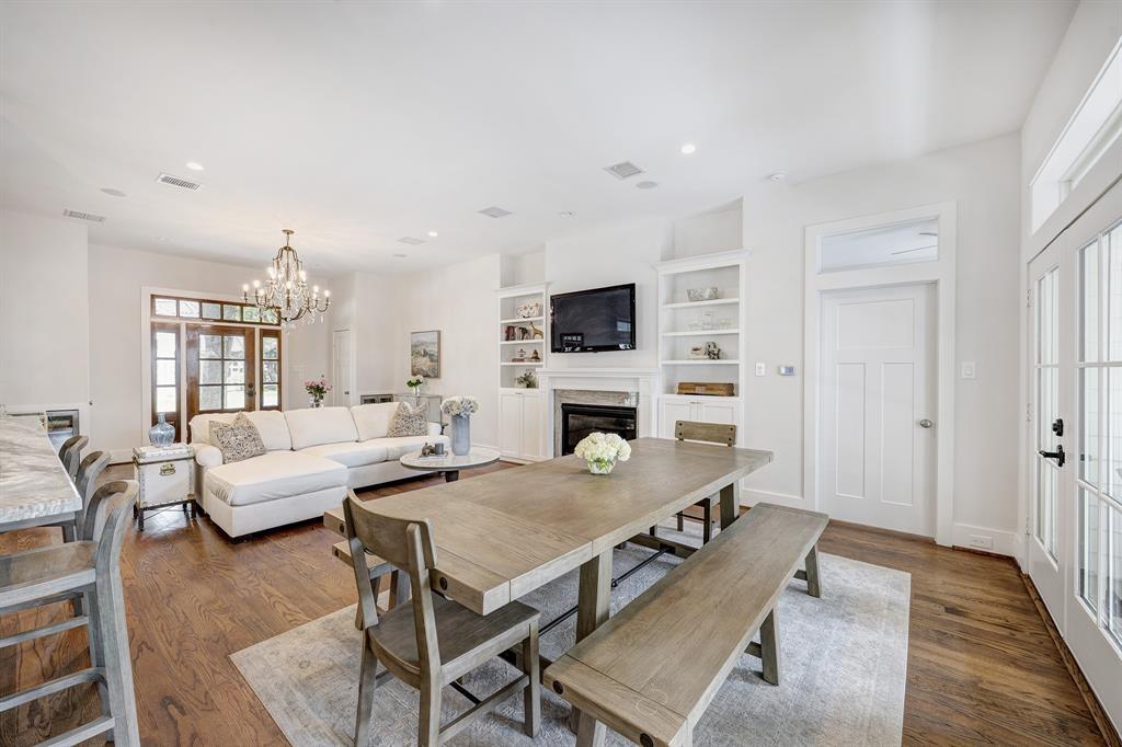 4537 Evergreen Street