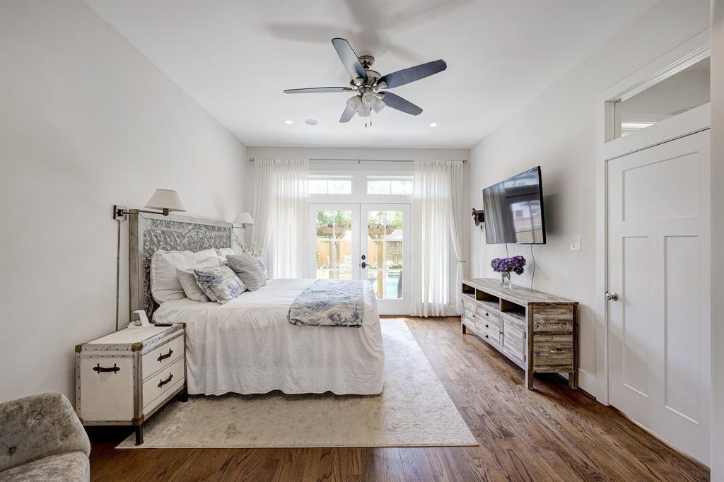 4537 Evergreen Street