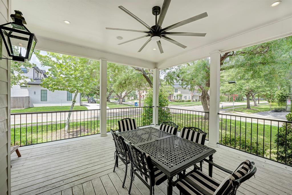 4537 Evergreen Street