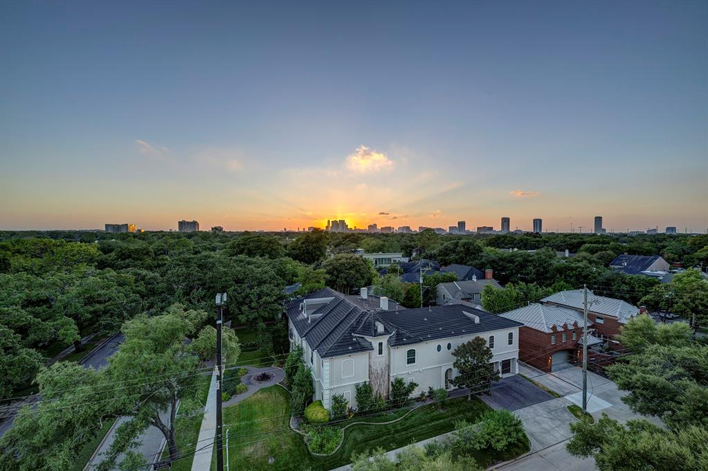 1742 Sunset Boulevard # 602