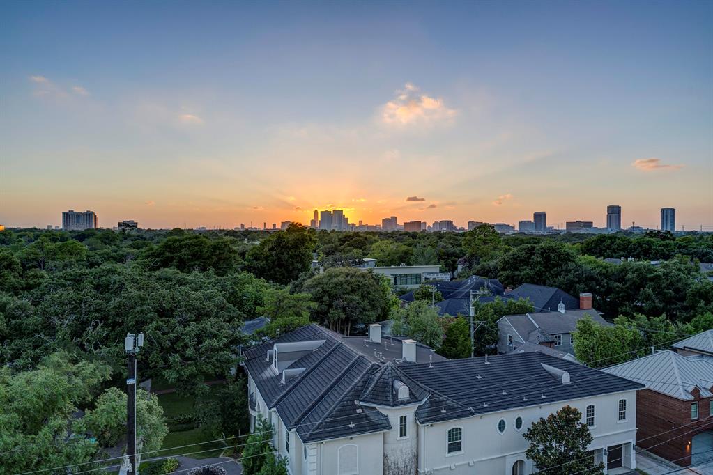 1742 Sunset Boulevard # 602