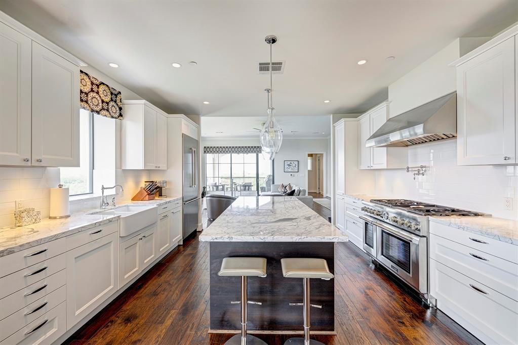 1742 Sunset Boulevard # 602