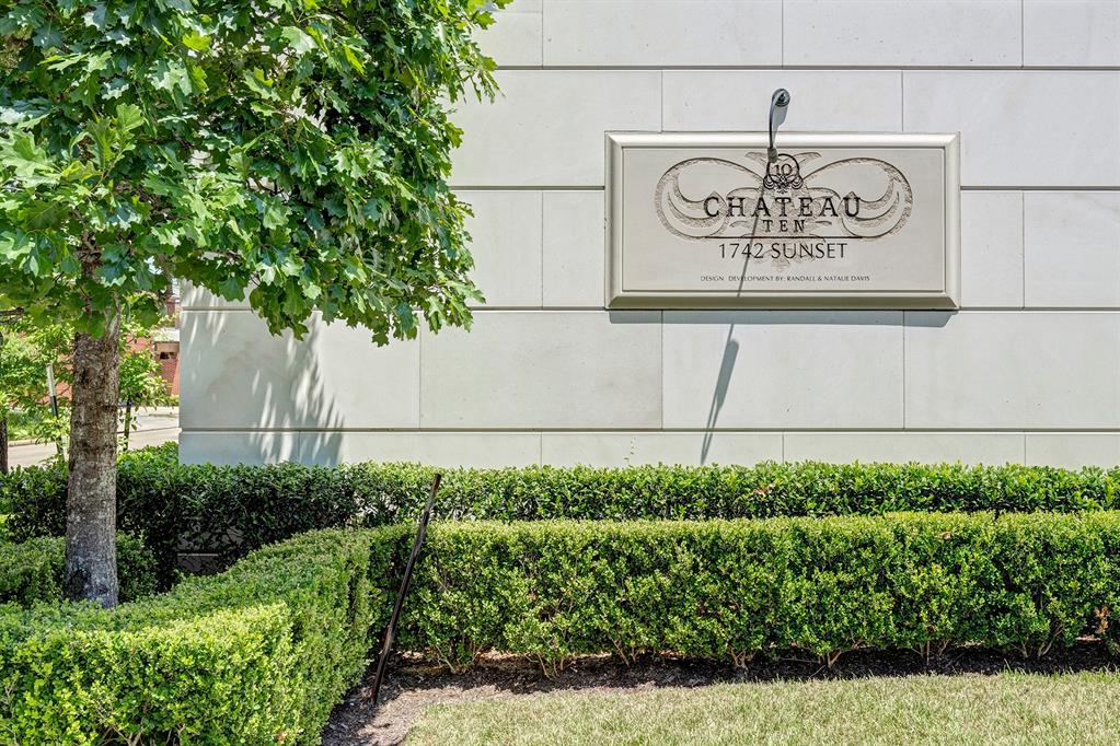 1742 Sunset Boulevard # 602