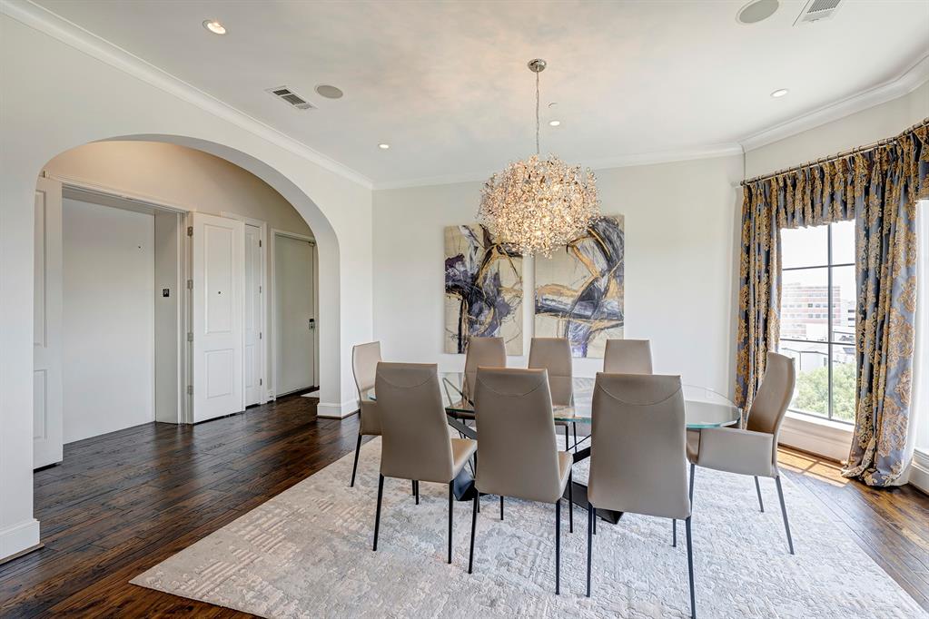 1742 Sunset Boulevard # 602