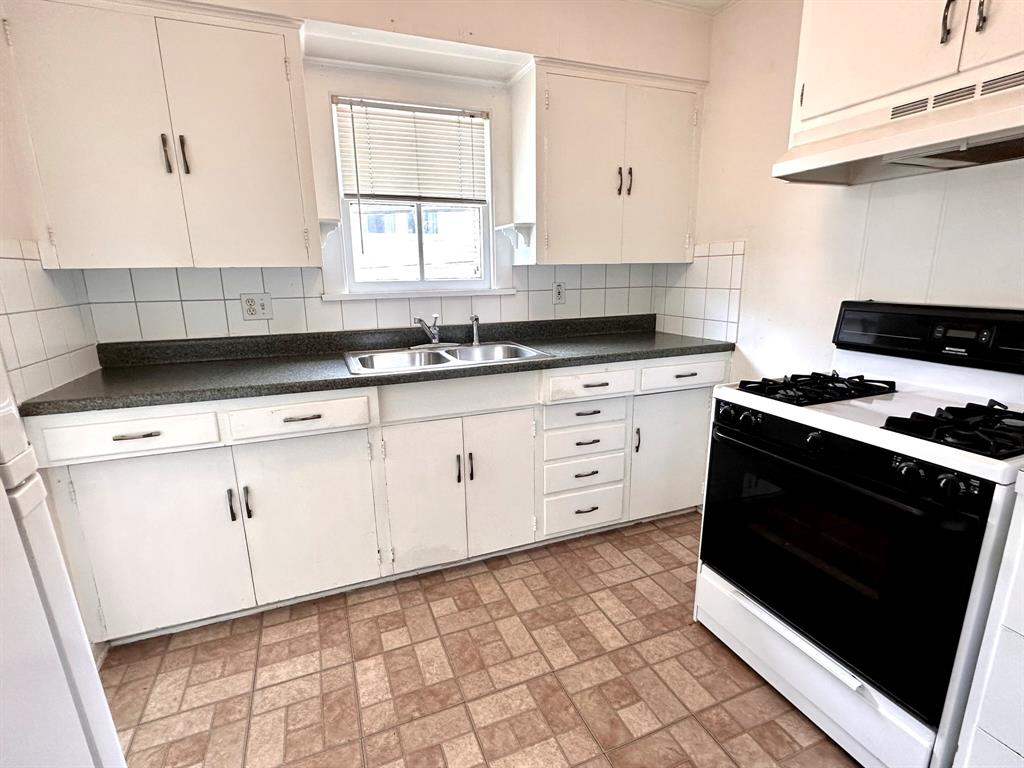 117 E 26th Street Unit: 1/2