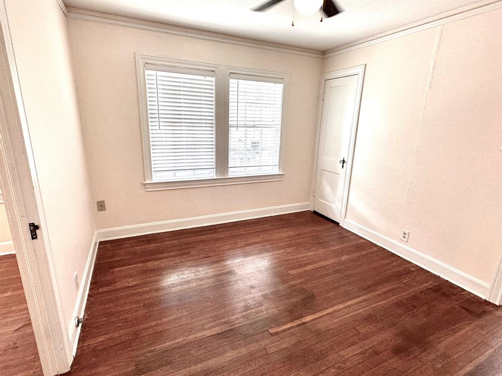 117 E 26th Street Unit: 1/2
