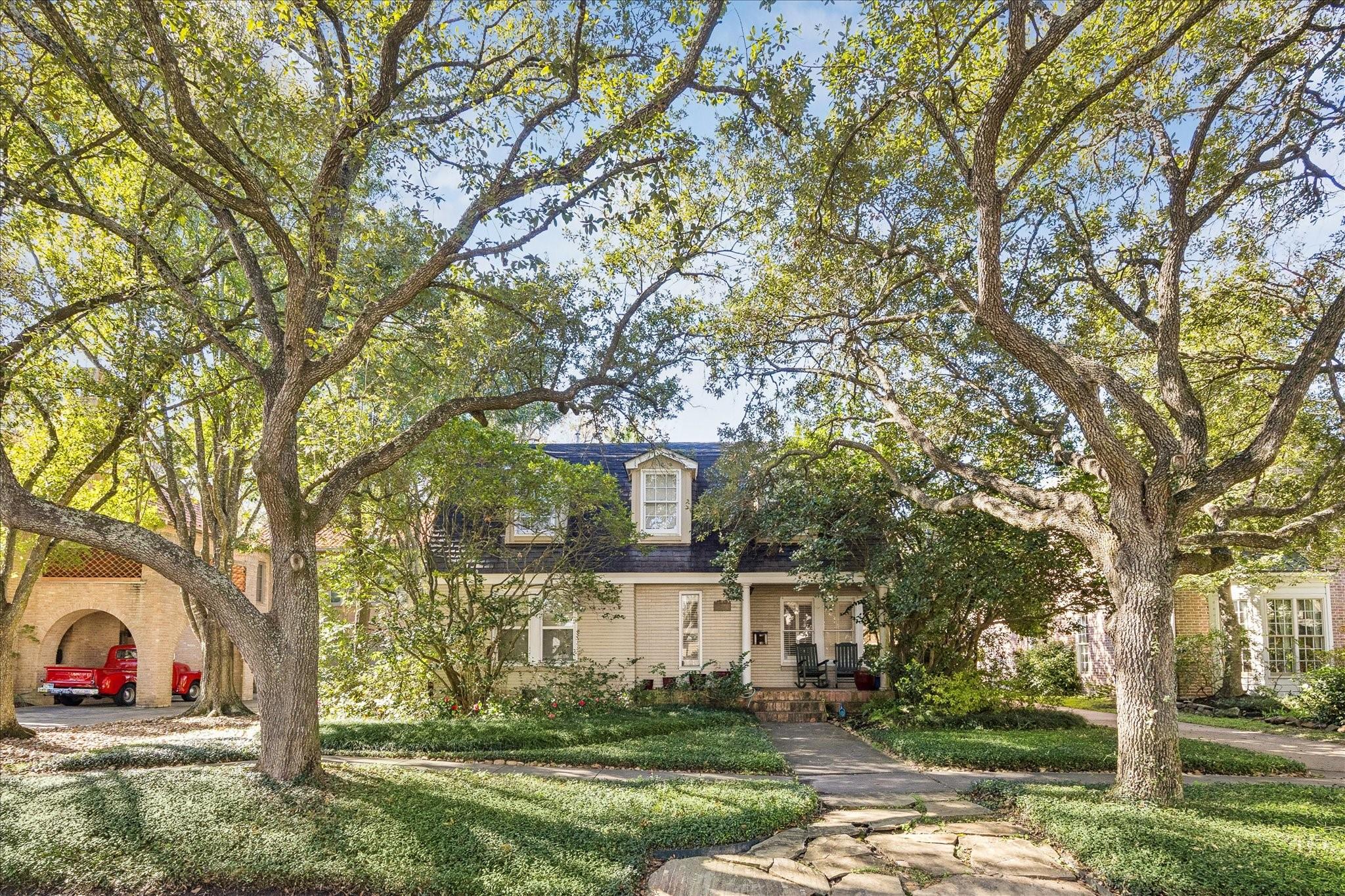 6524 Vanderbilt Street
