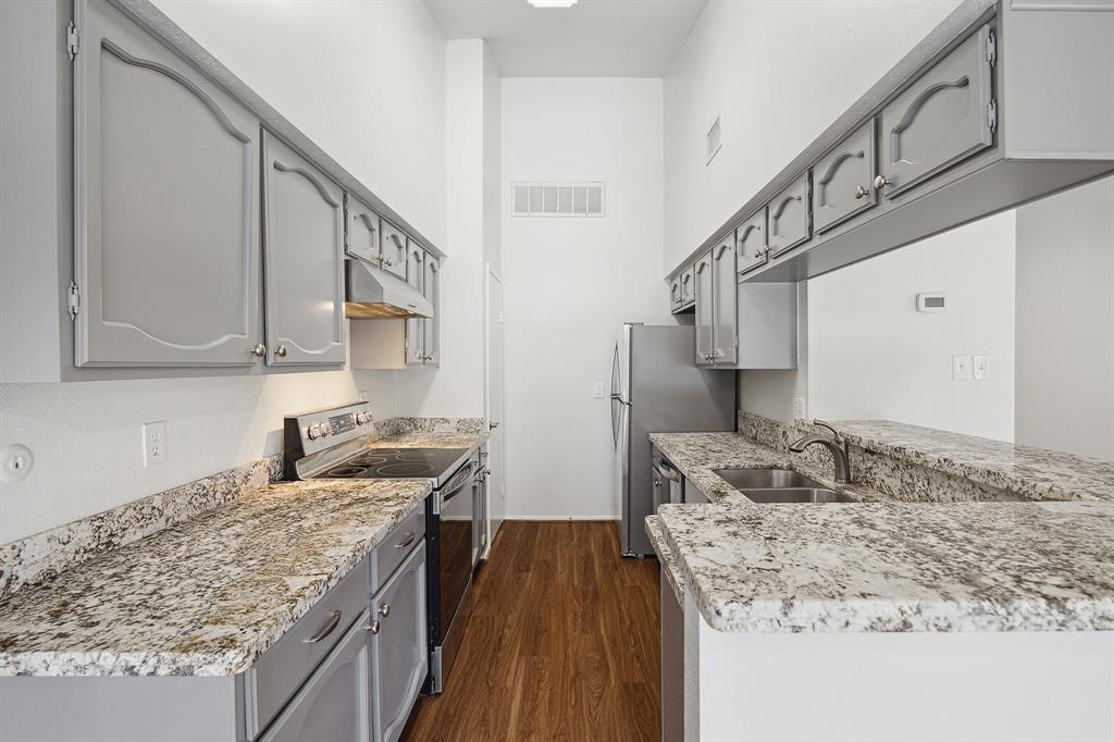 1881 Bering Drive # 28