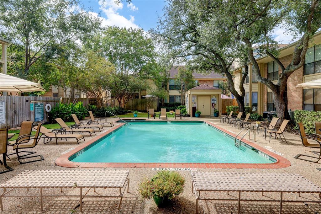 1881 Bering Drive # 28