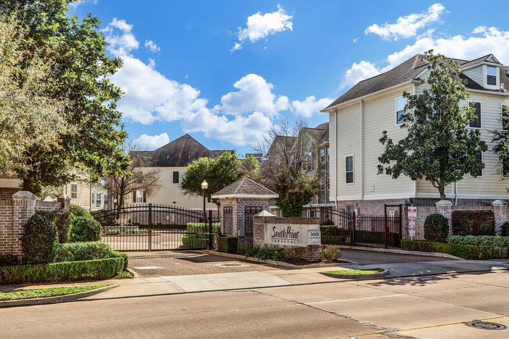 3001 Murworth Drive # 1704