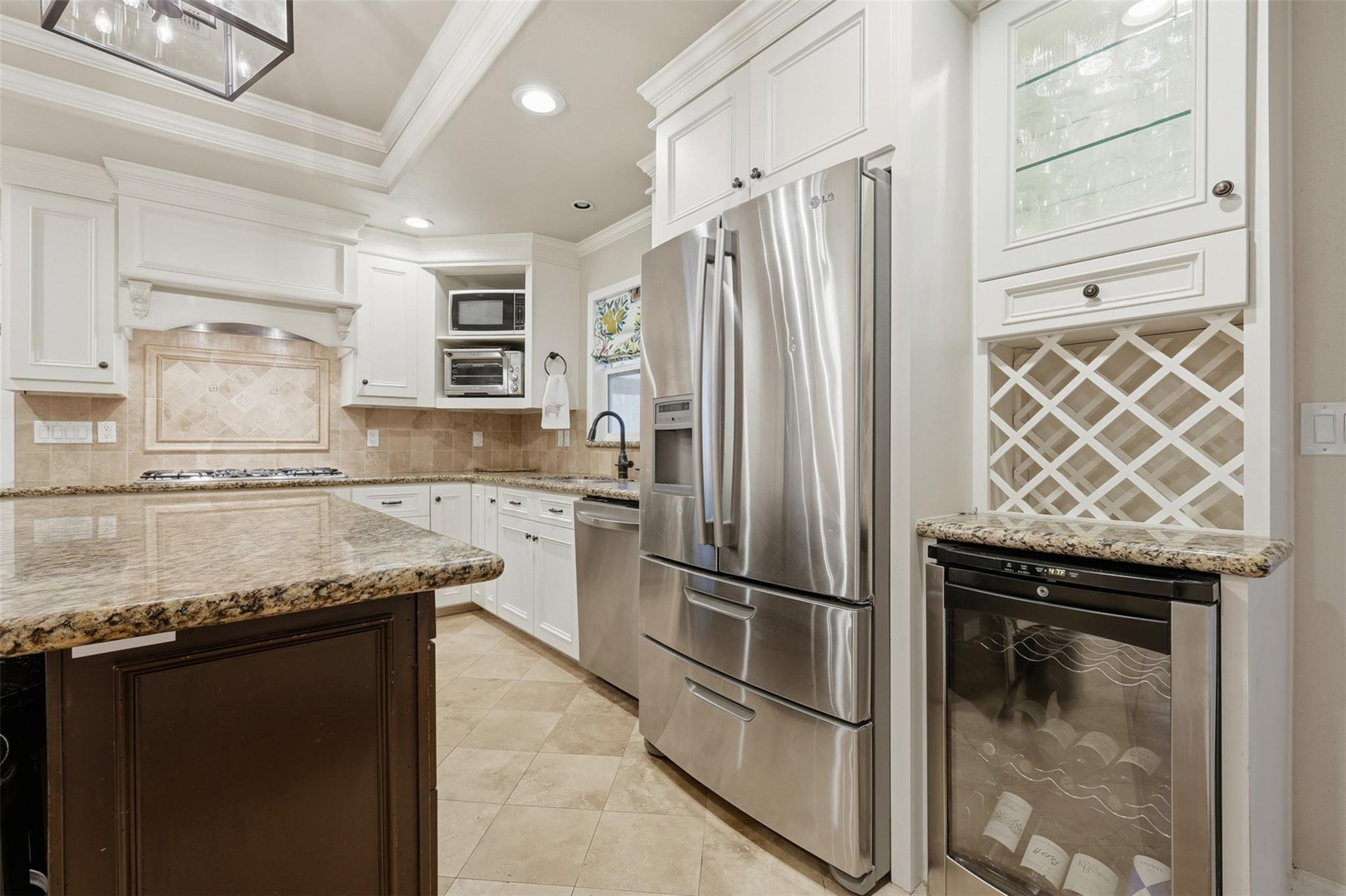 6236 Locke Lane