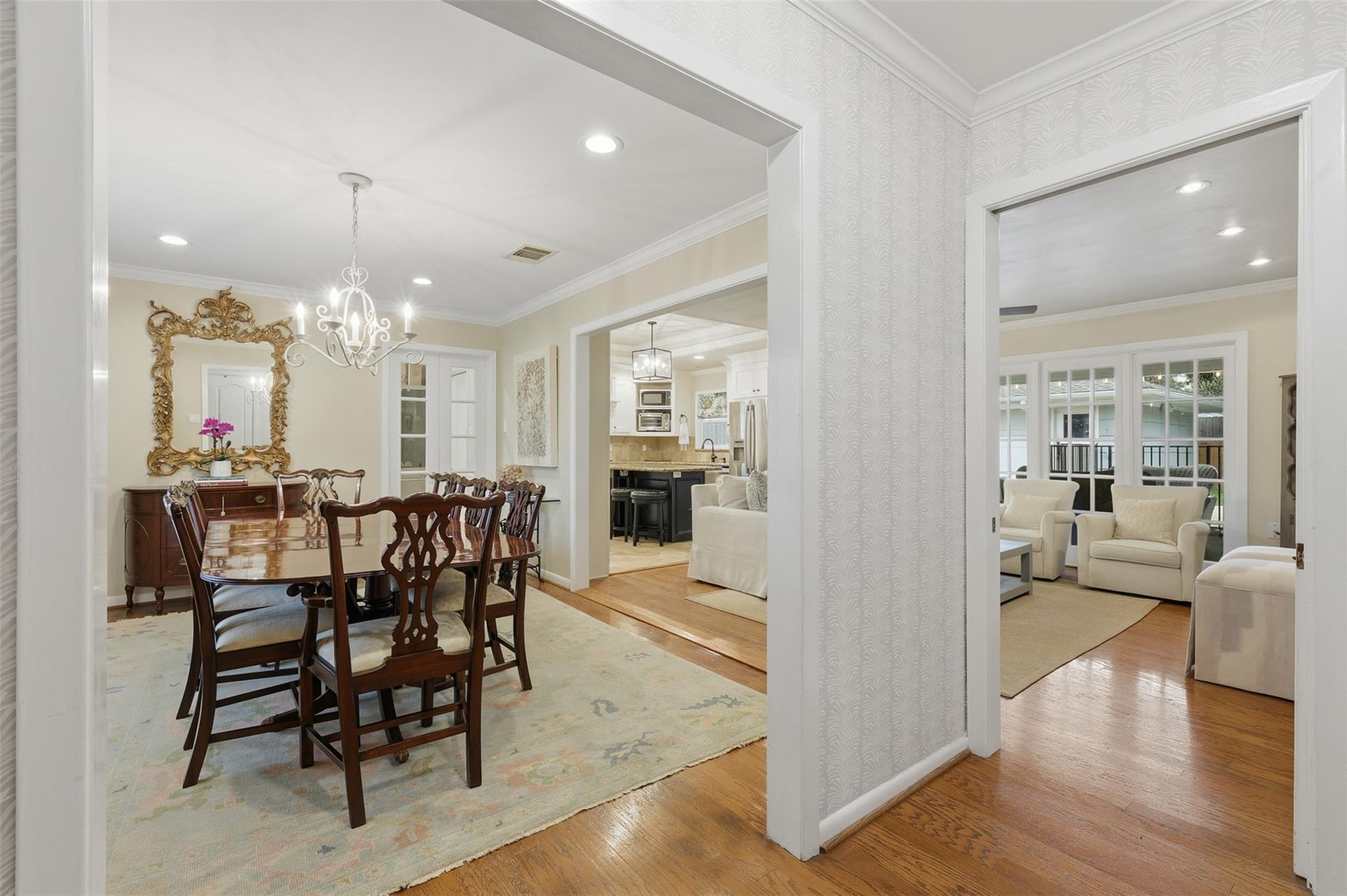 6236 Locke Lane