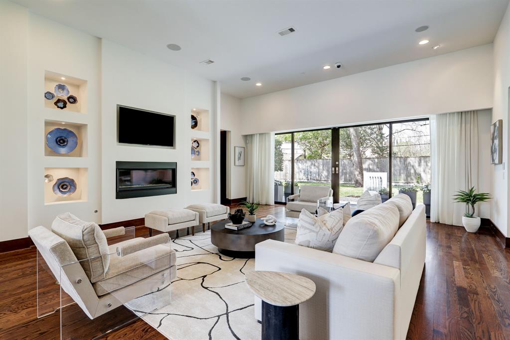 6230 Terwilliger Way