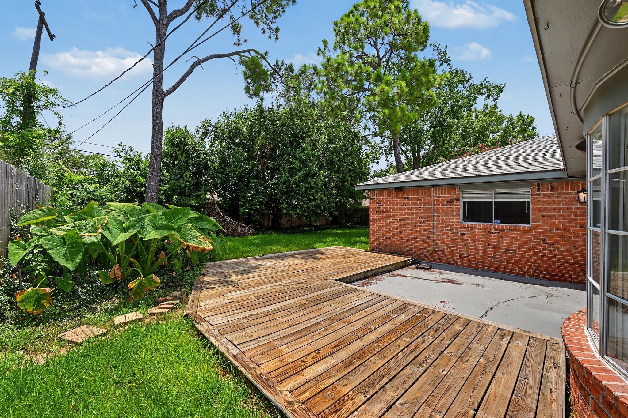 9319 Fairdale Lane