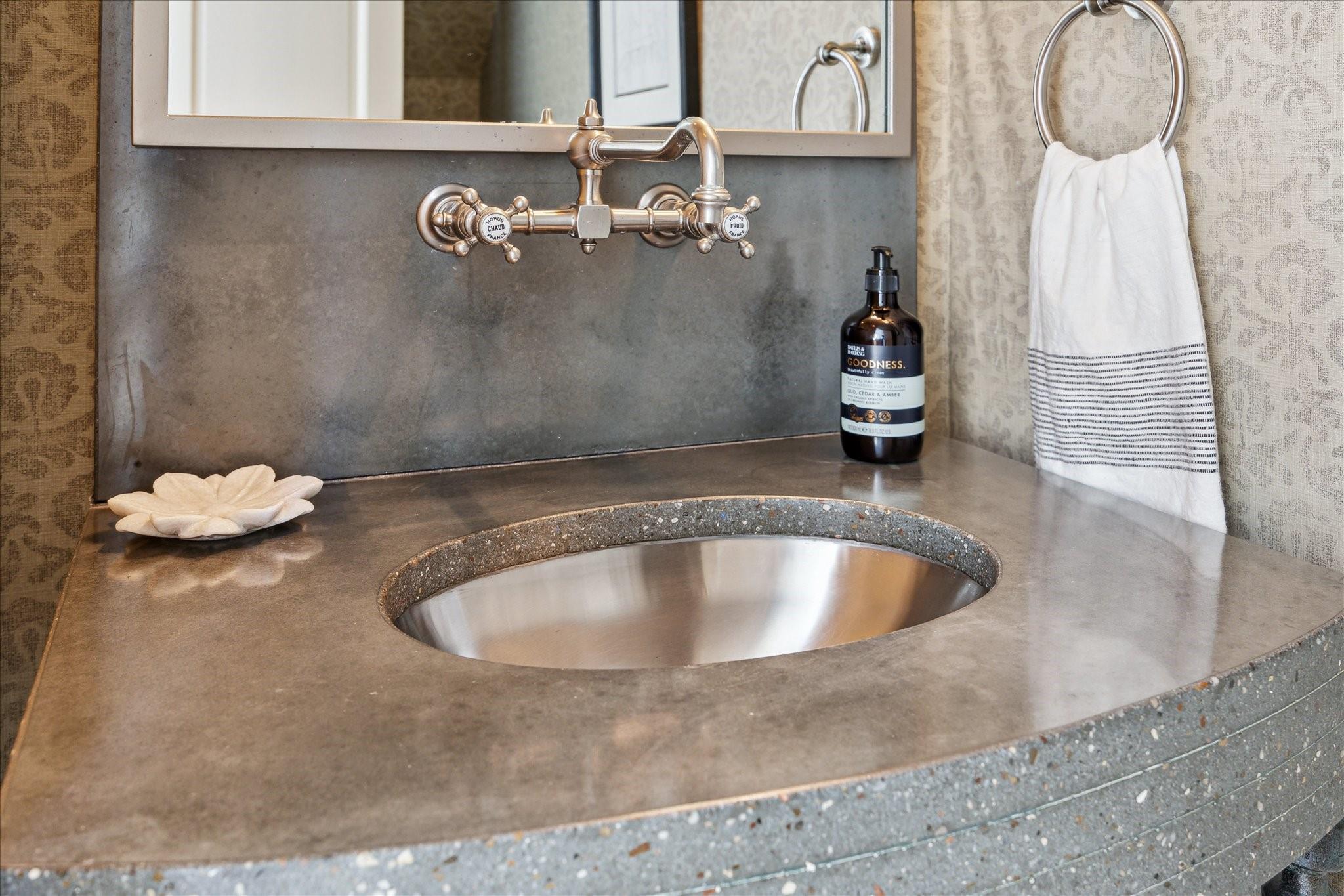 1804 Bolsover Street