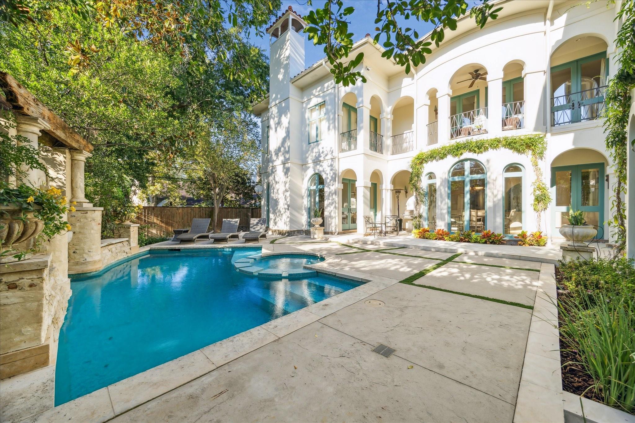 1804 Bolsover Street