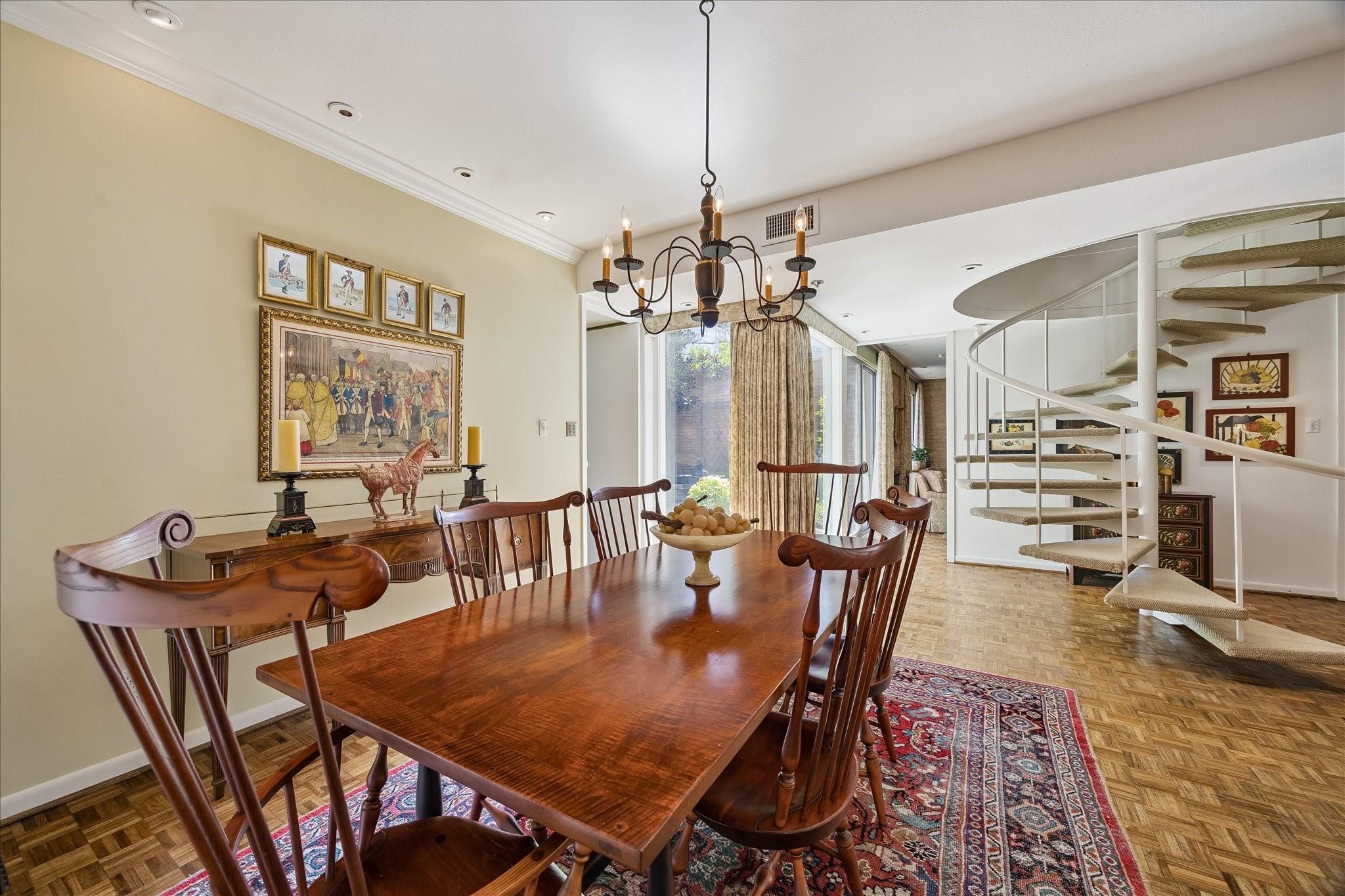 5000 Longmont Drive # 14