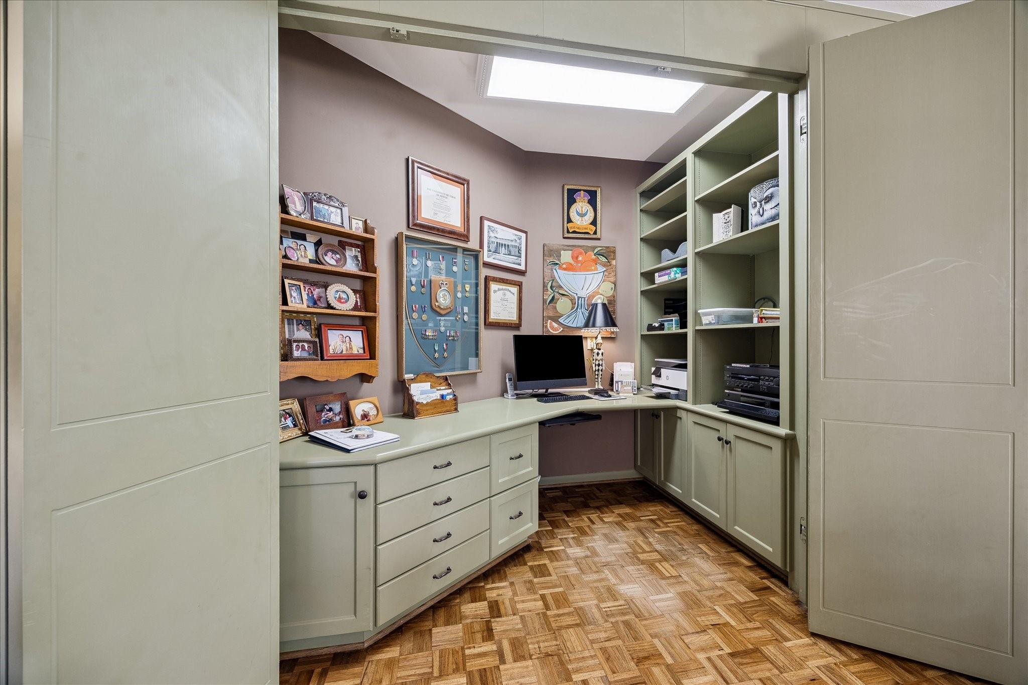 5000 Longmont Drive # 14