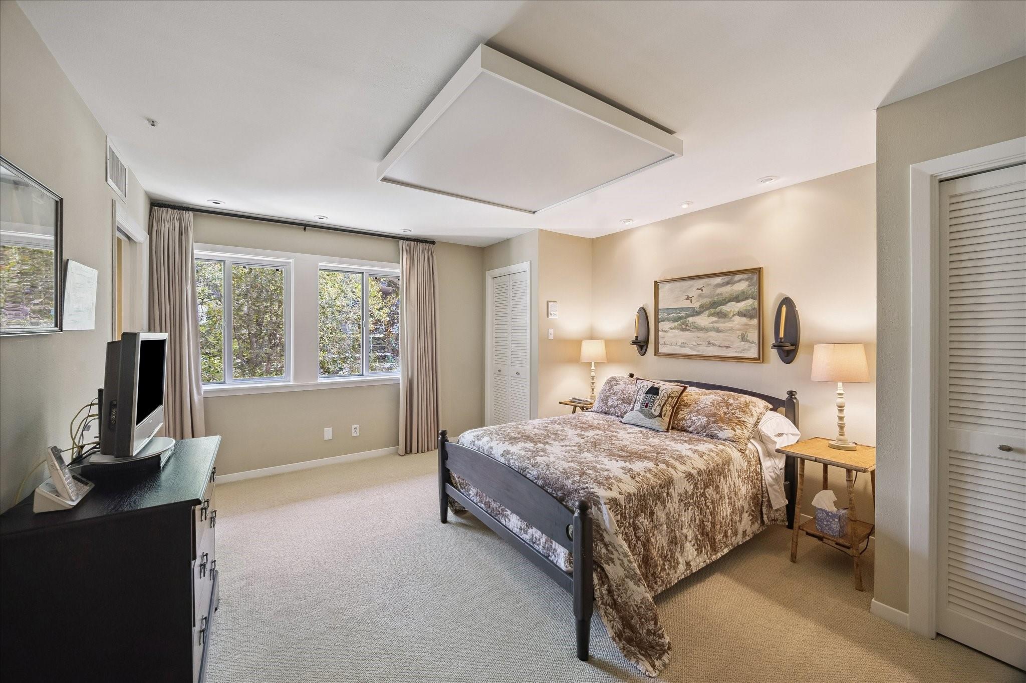 5000 Longmont Drive # 14