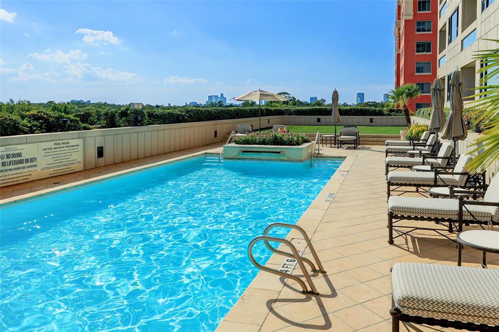 1111 Hermann Drive # 21E